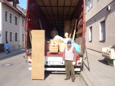 2010-03-hilfsguetertransport (2)