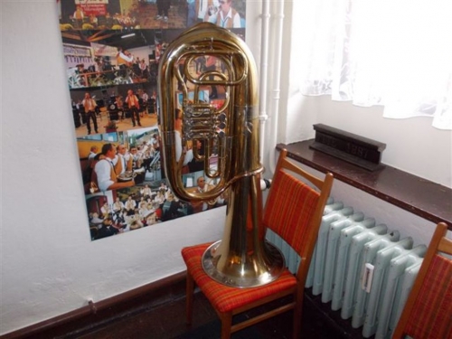 2013-05-02-Instrumentenspende-ES-Tuba