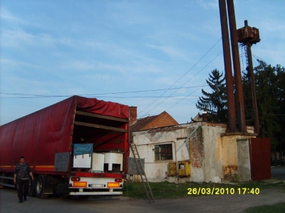 2010-03-hilfsguetertransport (17)