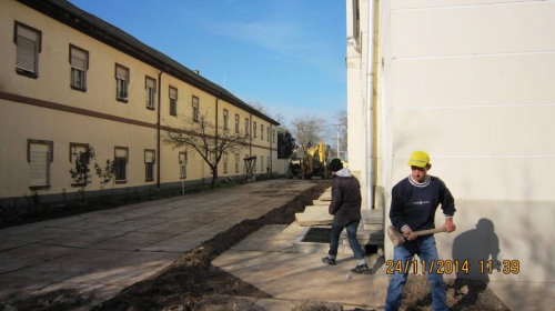 2014-11-24-Fertigstellen der Erdarbeiten_11